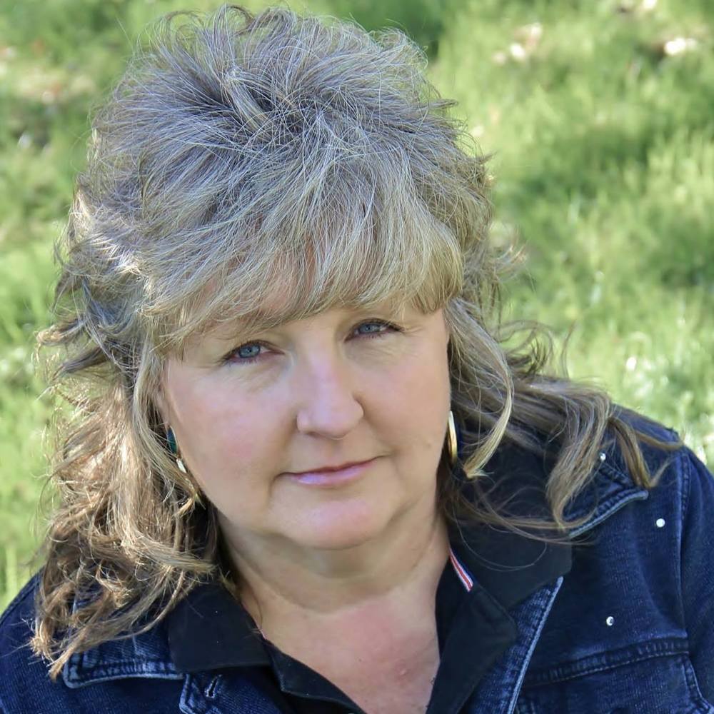 Meet your Posher, Julie